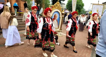 Boże Ciało w Siedlcach. Wierni przeszli przez miasto w procesji eucharystycznej (zdjecia i filmy)
