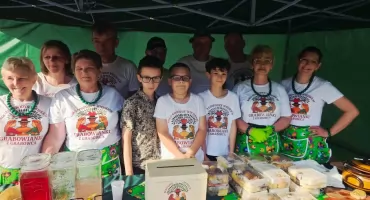 Festyn Rodzinny z gminą Paprotnia w Hołubli 