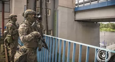 Ochrona elektrowni, mostu i kolei. Mazowieccy terytorialsi ćwiczą podczas „Ognistej Burzy-26”