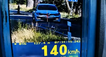 Jechał 140 km/h, a powinien 70 