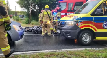 Zderzenie samochodu osobowego z motocyklem w Białkach