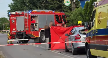 Śmiertelny wypadek w Stoku Lackim. Motocyklista zginął po zderzeniu z fordem
