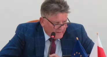 Miliony na koncie. Ujawniono oświadczenie majątkowe przewodniczącego Jarosława Puściona