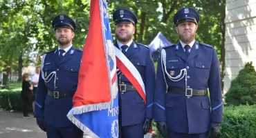 Święto Policji w Mińsku Mazowieckim. Awanse, medale i podziękowania dla funkcjonariuszy