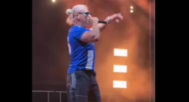 Skolim dziękuje publiczności po występie na Dniach Miasta i Gminy Mordy: 