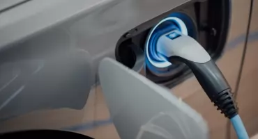 Rozwój elektromobilności w Polsce – ładowanie, dopłaty i infrastruktura